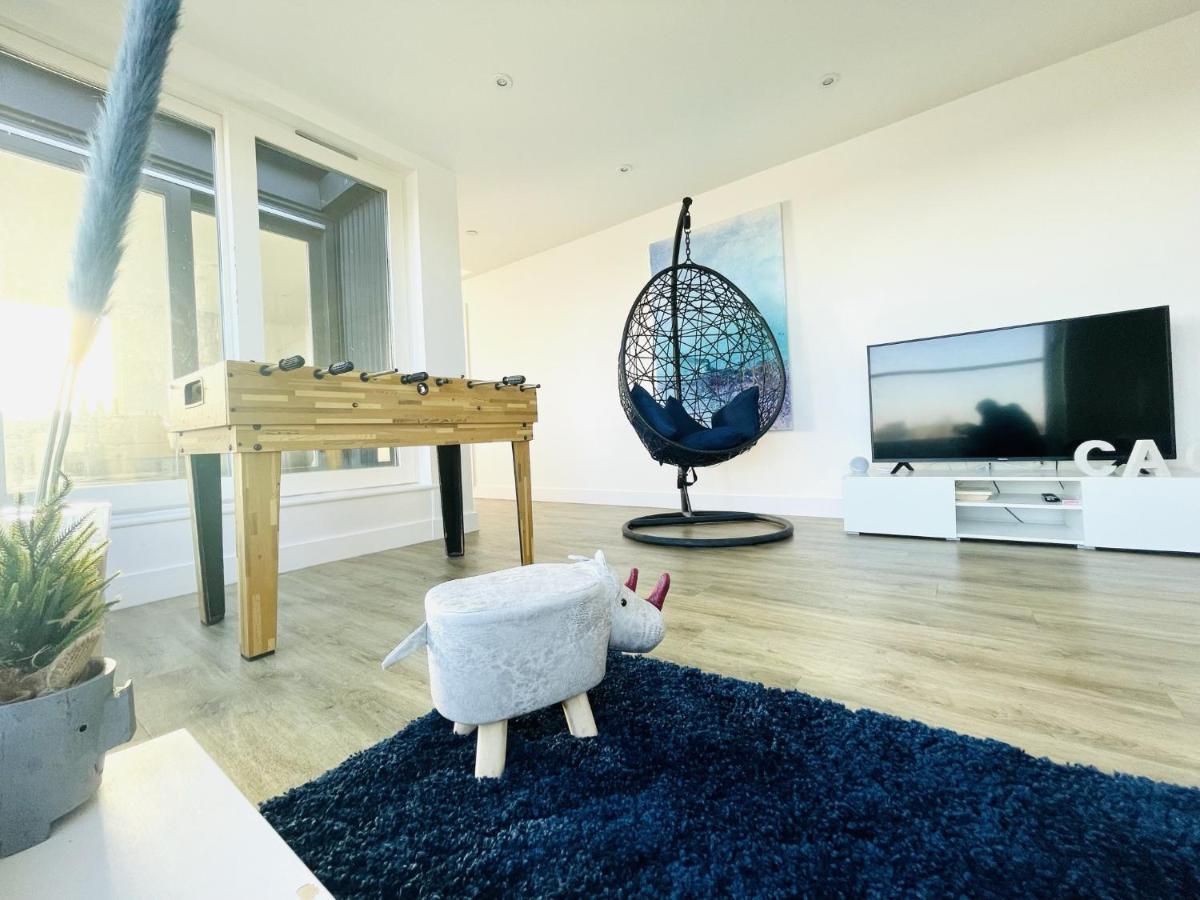 City Centre, Sleeps 7, Stunning Views & Parking, Interconnected Rooms Long Stay Work Contractor Leisure, Diamond Penthouse Кембридж Экстерьер фото