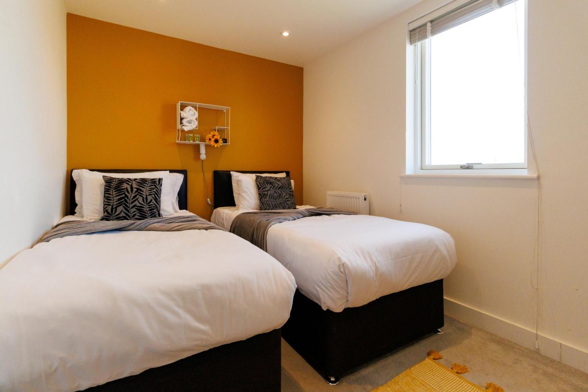 City Centre, Sleeps 7, Stunning Views & Parking, Interconnected Rooms Long Stay Work Contractor Leisure, Diamond Penthouse Кембридж Экстерьер фото