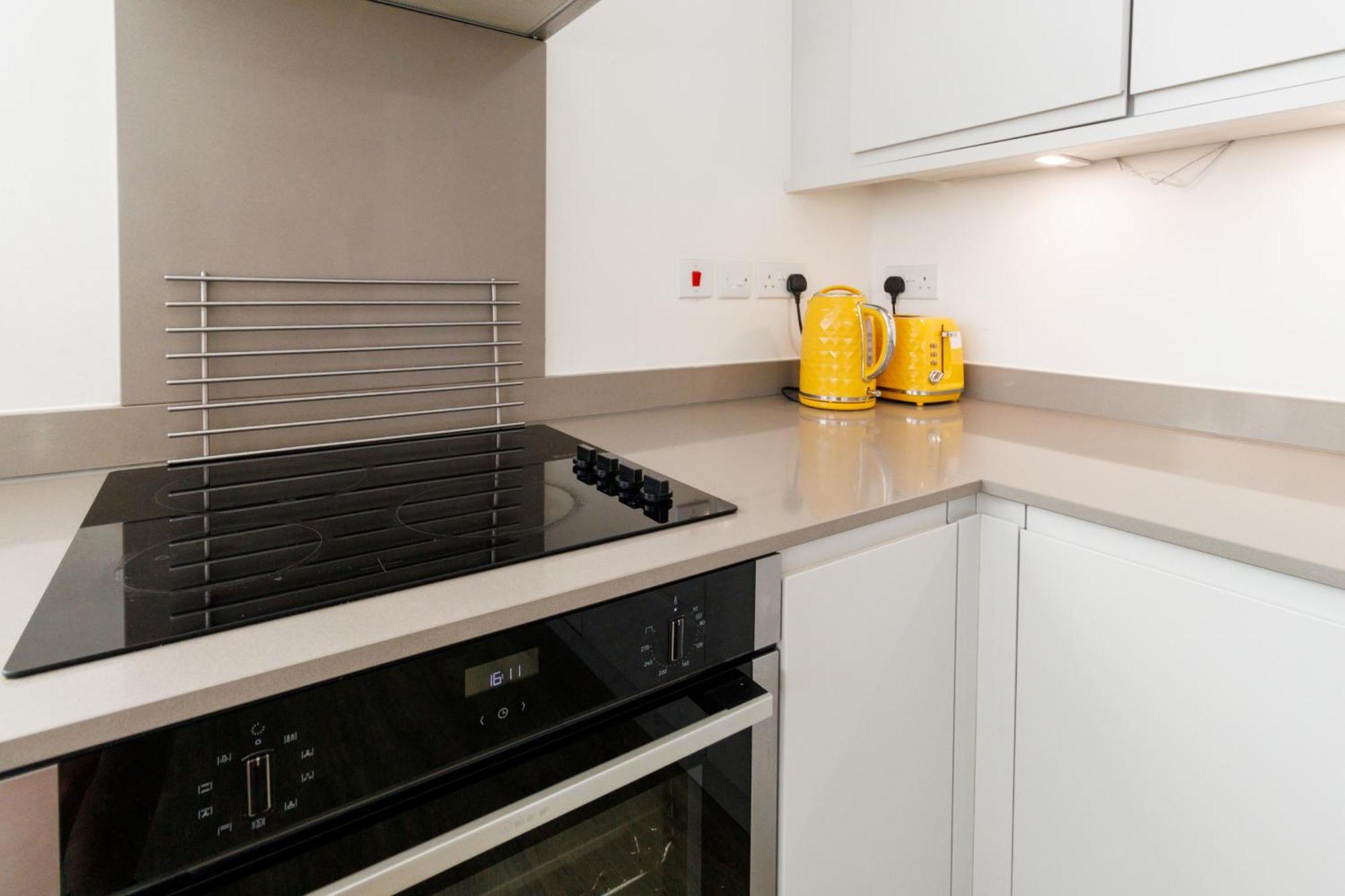 City Centre, Sleeps 7, Stunning Views & Parking, Interconnected Rooms Long Stay Work Contractor Leisure, Diamond Penthouse Кембридж Экстерьер фото